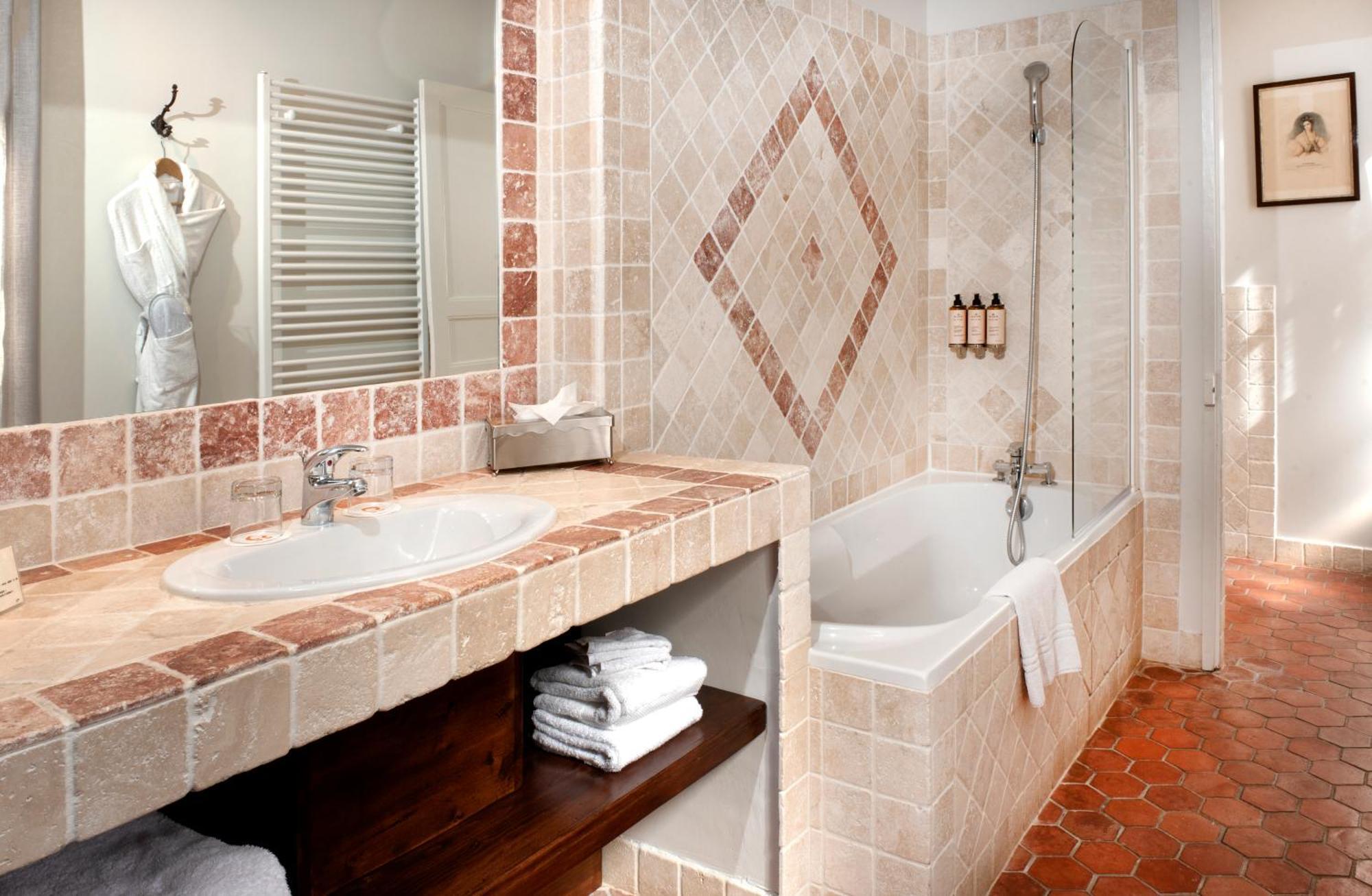 Le Clair De La Plume - Teritoria Hotel กริญญ็อง ภายนอก รูปภาพ