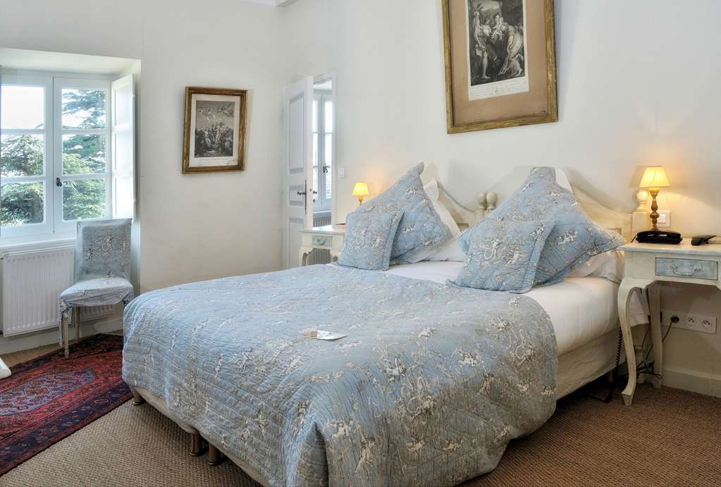 Le Clair De La Plume - Teritoria Hotel กริญญ็อง ห้อง รูปภาพ